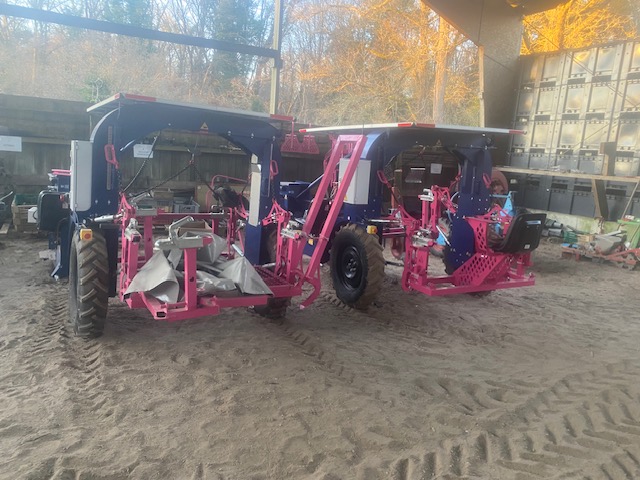 Acquisition de robots enjambeurs, d&rsquo;une citerne et d&rsquo;un taille-haie